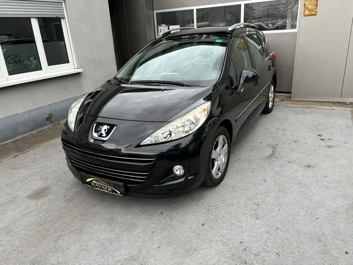 Gebraucht Peugeot 207 Premium 120 PS (88 kW) 2010 Schwarz Kombi