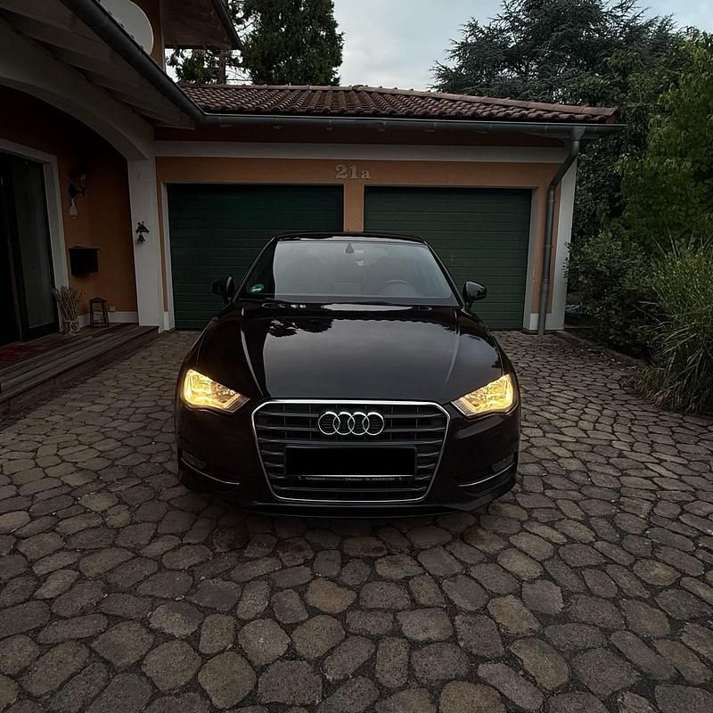 Gebraucht Audi A3 Ambiente 150 PS (110 kW) 2015 Schwarz Limousine