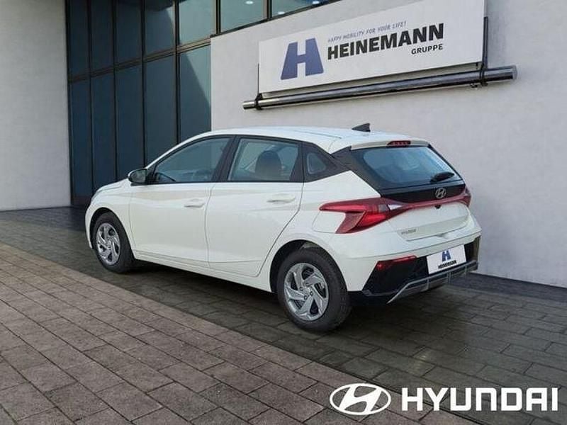 Gebraucht Hyundai i20 Select 101 PS (74 kW) 2024 Andere Limousine