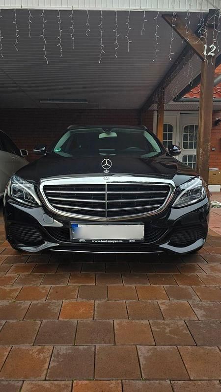 Schwarz Gebraucht 2015 Mercedes C200 Avantgarde Kombi | 14.000 € (Fairer Preis) - Bild 1/4