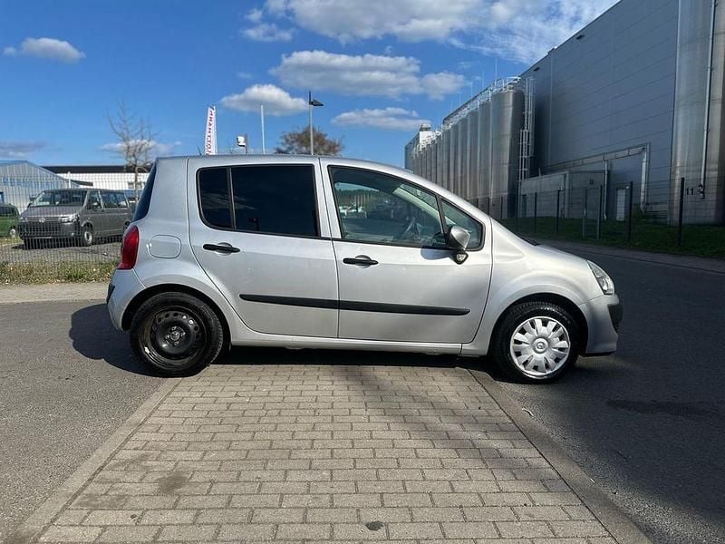 Gebraucht Renault Modus Expression 75 PS (55 kW) 2009 Grau Van / Kleinbus