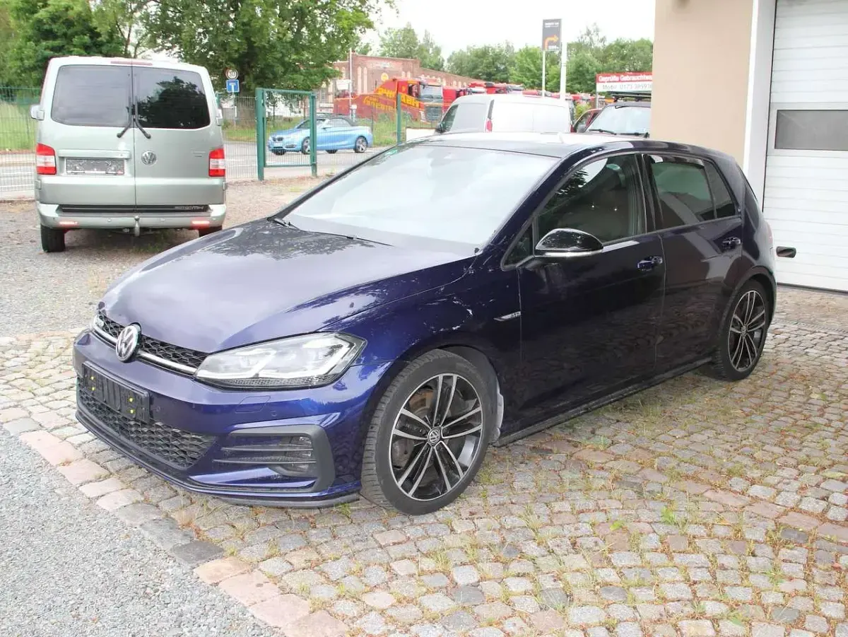 Gebraucht VW Golf VII GTD 184 PS (135 kW) 2018 Atlantic blue metallic Kleinwagen