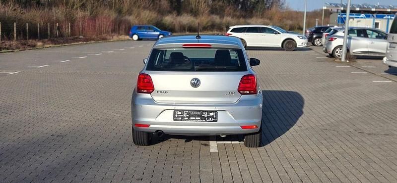 Gebraucht VW Polo Highline 90 PS (66 kW) 2017 Silber Limousine