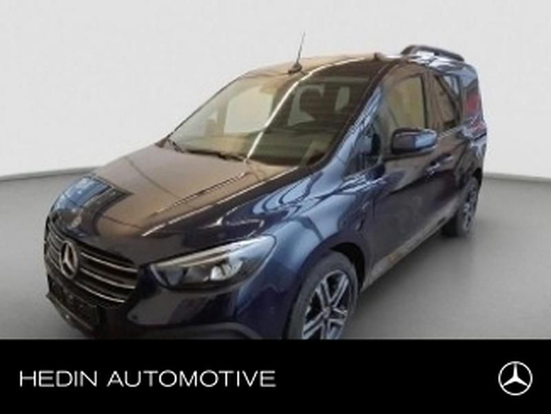 Gebraucht Mercedes T180 Progressive 96 PS (70 kW) 2024 Blau Van / Kleinbus