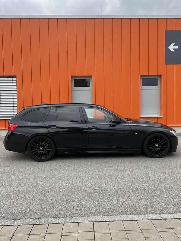 Schwarz Gebraucht 2015 BMW 320 Performance Kombi | 12.000 € (Etwas zu teuer) - Bild 1/4