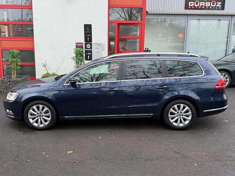 Gebraucht VW Passat Edition 140 PS (102 kW) 2014 Blau Kombi