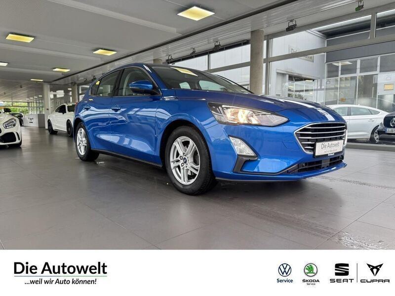 Dynamicblau Gebraucht 2019 Ford Focus Cool & Connect Limousine | 10.980 € (Fairer Preis) - Bild 1/4