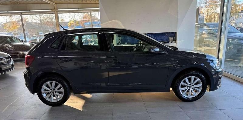 Gebraucht VW Polo Comfortline 95 PS (69 kW) 2021 Grau Kleinwagen