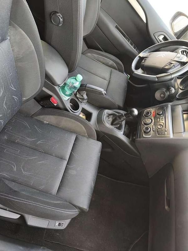 Gebraucht Citroën C4 120 PS (88 kW) 2012 Braun Limousine