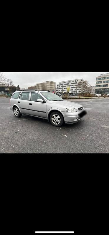 Gebraucht Opel Astra Edition 101 PS (74 kW) 1999 Silber Kombi