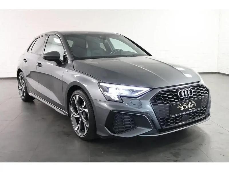 Gebraucht Audi A3 S-Line 150 PS (110 kW) 2024 Grau Limousine