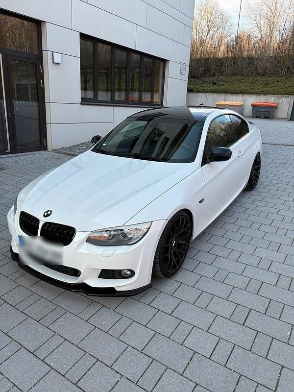 Gebraucht BMW 320 M Sport 184 PS (135 kW) 2012 Weiß Coupé