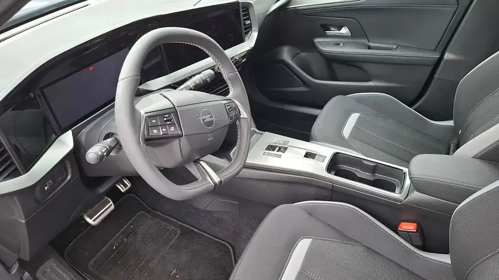Gebraucht Opel Mokka 131 PS (96 kW) 2025 Schwarz SUV