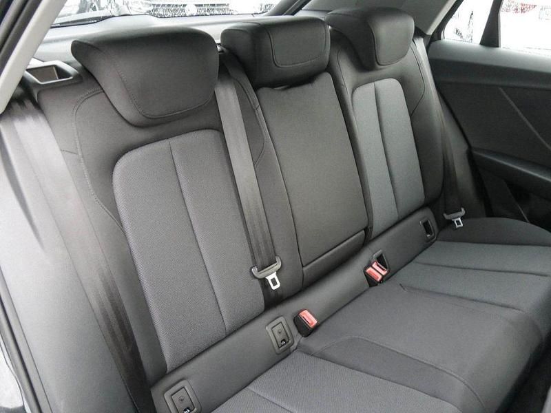 Gebraucht Audi Q2 Advanced Plus 150 PS (110 kW) 2025 Mythosschwarz metallic SUV