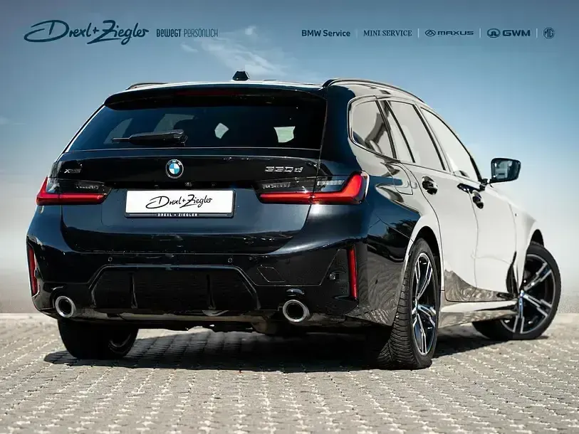 Gebraucht BMW 330 M Sport 286 PS (210 kW) 2025 Saphirschwarzmetallic (metallic) Kombi