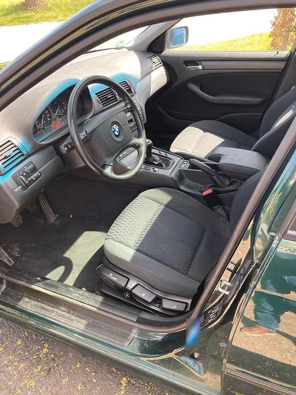 Usata BMW 318 2000 Verde Berlina