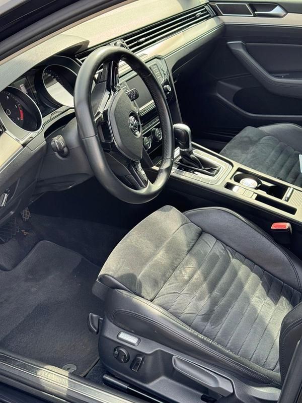 Gebraucht VW Passat Highline 150 PS (110 kW) 2016 Schwarz Kombi