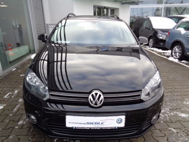 Gebraucht VW Golf VII Comfortline 140 PS (102 kW) 2013 Schwarz metallic Kombi