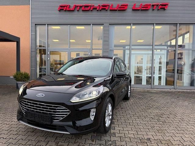 Gebraucht Ford Kuga Titanium 120 PS (88 kW) 2022 Schwarz SUV