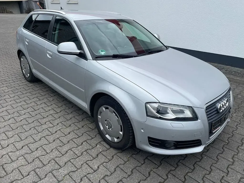 Second-hand Audi A3 125 CP (91 kW) 2009 Argintiu Hatchback