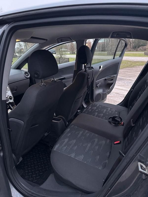 Gebraucht Opel Corsa Satellite 87 PS (63 kW) 2011 Grau Kleinwagen