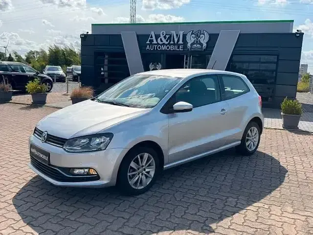 Gebraucht VW Polo Comfortline 60 PS (44 kW) 2017 Silber Kleinwagen