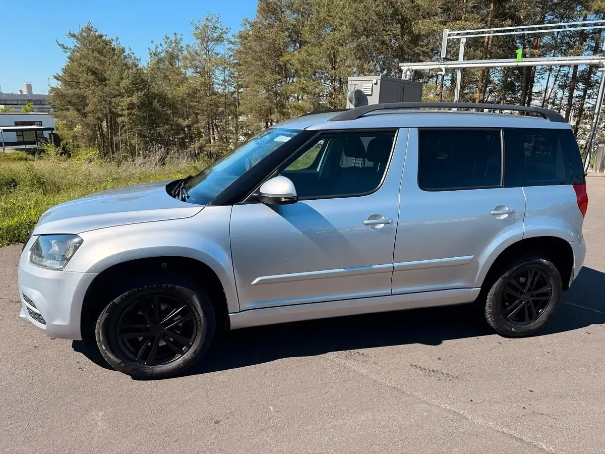 Gebraucht Skoda Yeti 110 PS (80 kW) 2016 Silber SUV