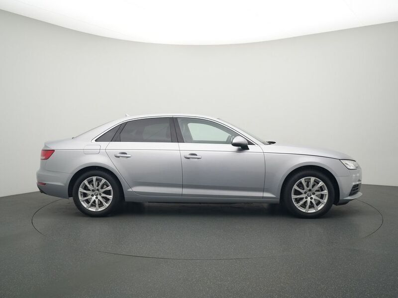Gebraucht Audi A4 Design 190 PS (139 kW) 2018 Florettsilber metallic Limousine