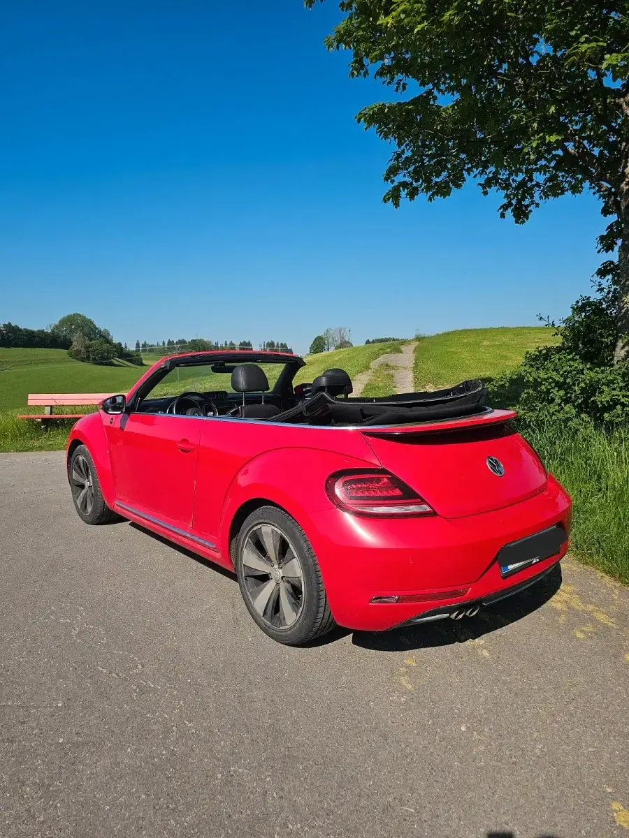 Gebraucht VW Beetle Sound 150 PS (110 kW) 2017 Rot Kleinwagen