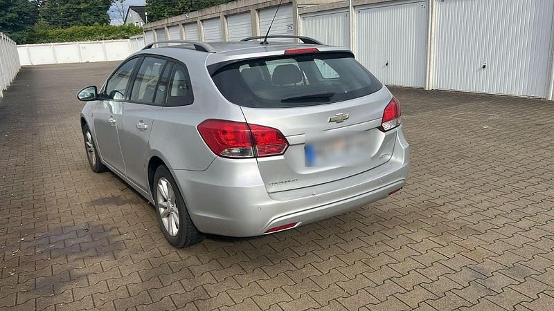 Gebraucht Chevrolet Cruze LT 131 PS (96 kW) 2012 Schwarz Kombi