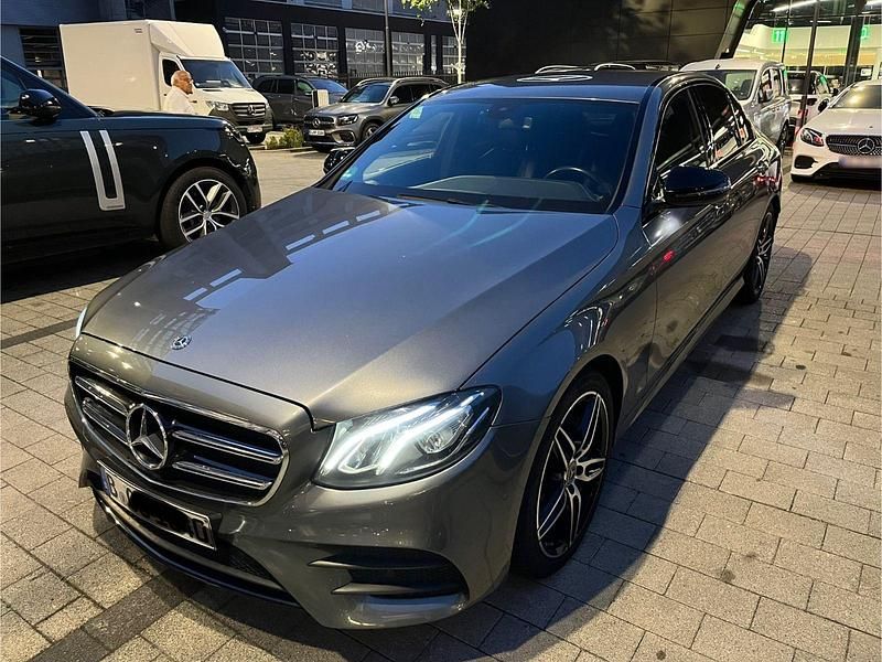 Gebraucht Mercedes E200 AMG 160 PS (117 kW) 2017 Grau Limousine