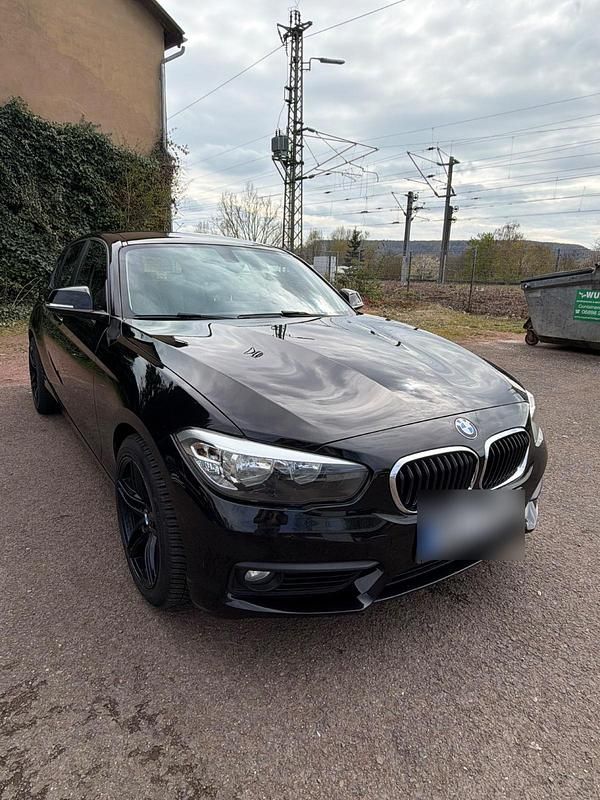 Gebraucht BMW 116 109 PS (80 kW) 2016 Schwarz Kleinwagen