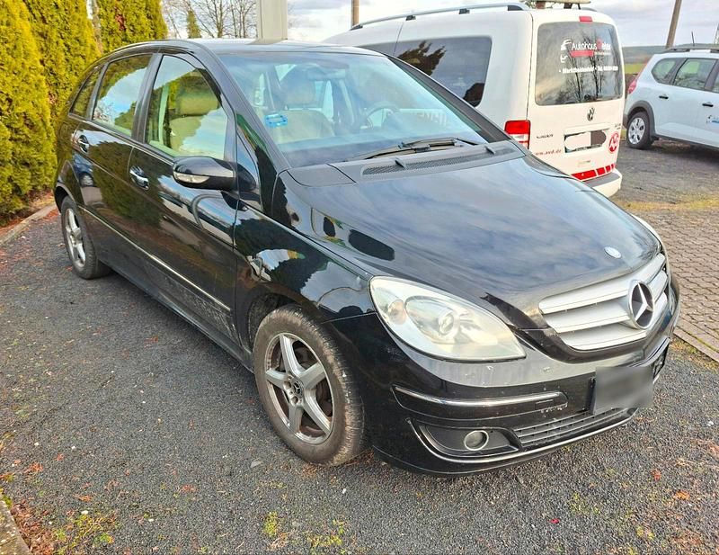 Gebraucht Mercedes B200 193 PS (141 kW) 2007 Schwarz Van / Kleinbus