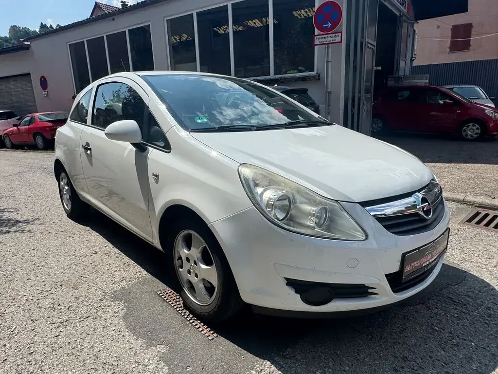 Gebraucht Opel Corsa Selection 69 PS (50 kW) 2010 Weiß Kleinwagen