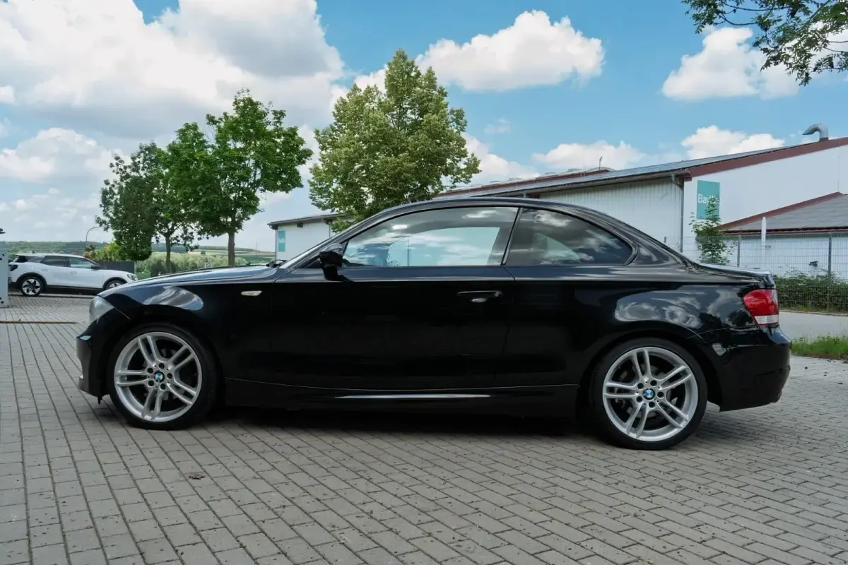 Gebraucht BMW 120 Coupé M Sport 177 PS (130 kW) 2008 Schwarz Coupé