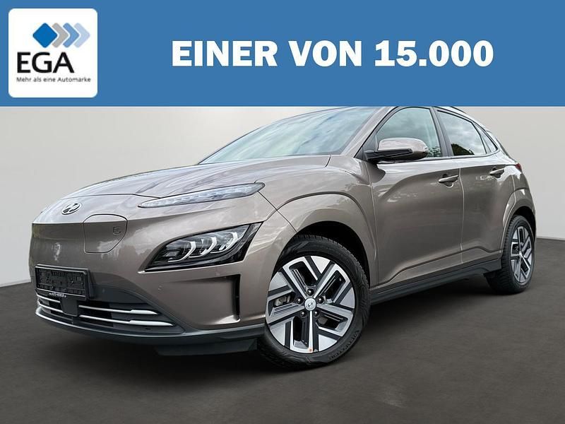 Farbe: Gebraucht 2022 Hyundai Kona Trend SUV | 21.060 € (Teuer) - Bild 1/1