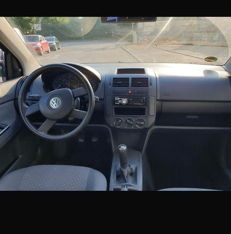 Schwarz Gebraucht 2004 VW Polo Basis Limousine | 800 € (Superpreis) - Bild 1/4