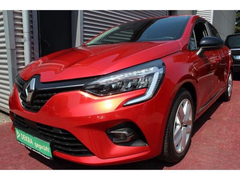 Rot (metallic) Gebraucht 2022 Renault Clio V Intens Kleinwagen | 12.979 € (Guter Preis) - Bild 1/4