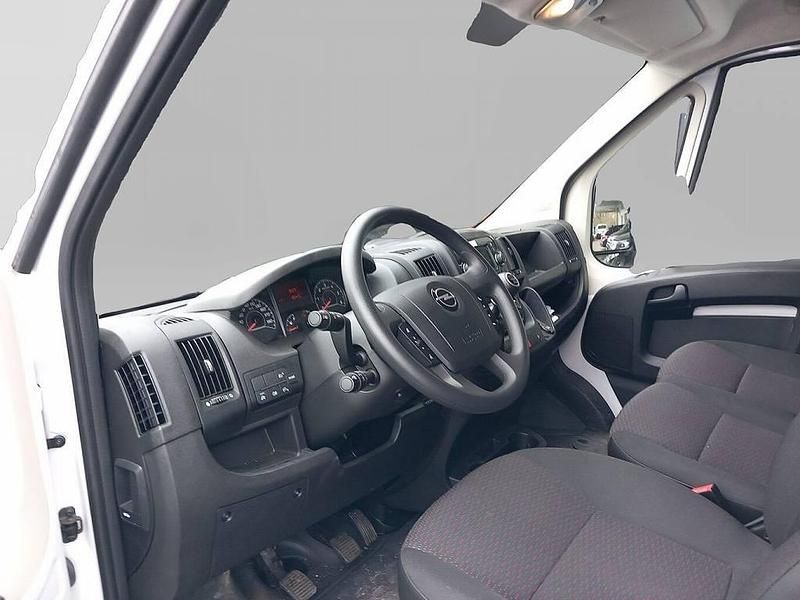 Gebraucht Opel Movano 120 PS (88 kW) 2022 Weiß Van