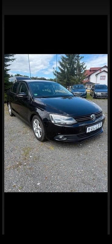 Gebraucht VW Jetta Comfortline 160 PS (117 kW) 2012 Schwarz Limousine