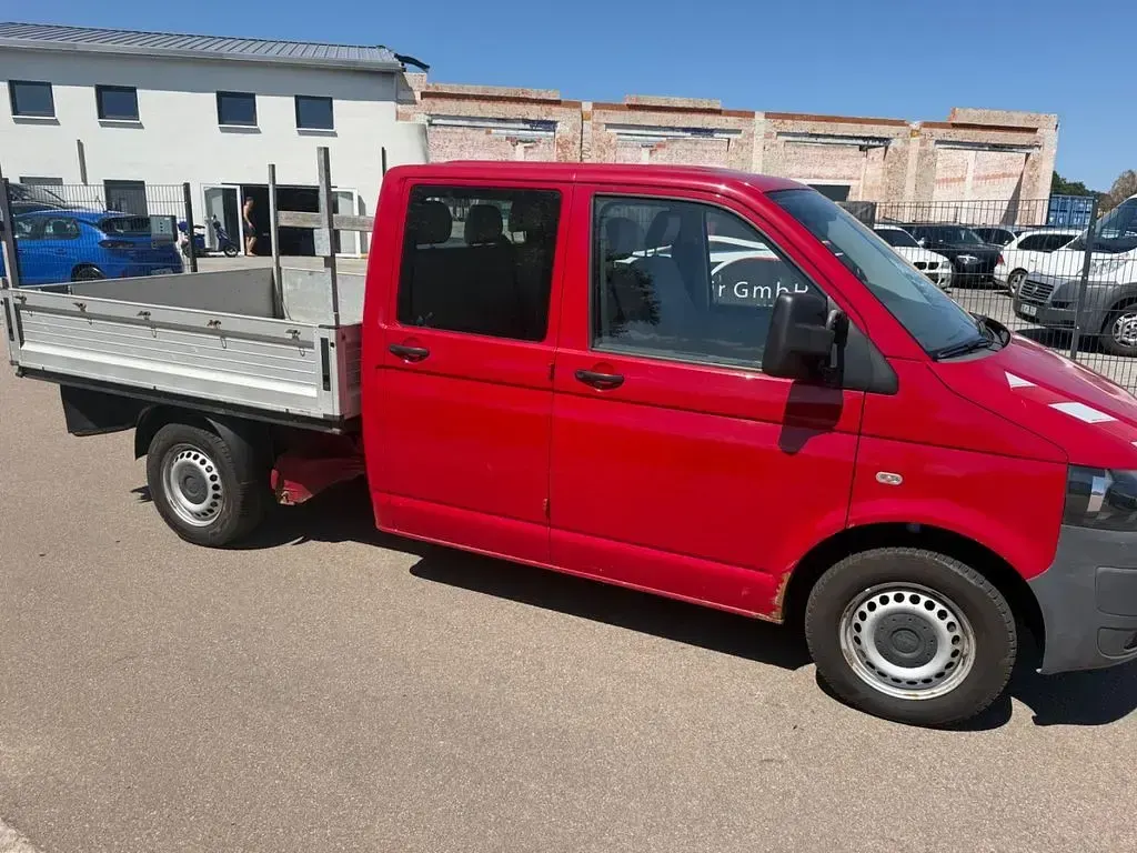 Gebraucht VW T5 140 PS (102 kW) 2011 Rot Van