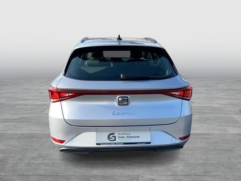 Gebraucht Seat Leon Style 150 PS (110 kW) 2023 Silber Limousine