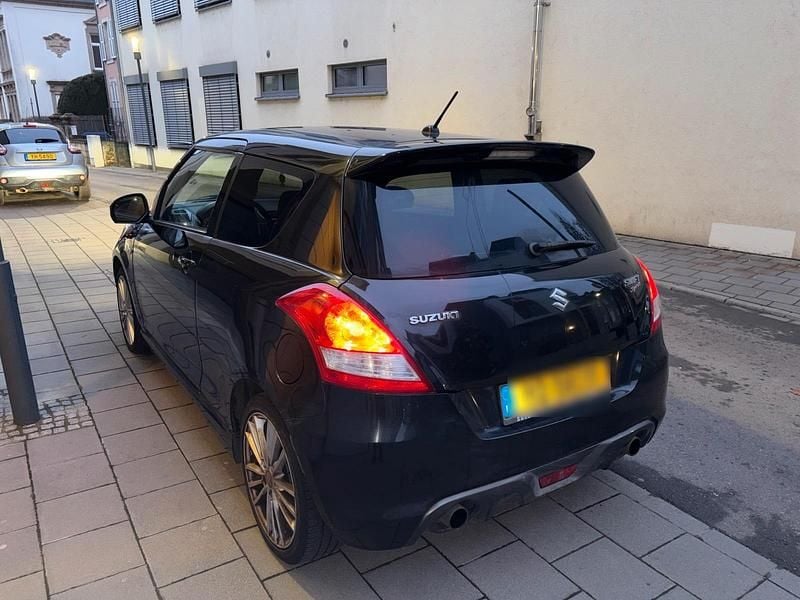 Schwarz Gebraucht 2014 Suzuki Swift Sport Kleinwagen | 4.800 € (Guter Preis) - Bild 1/4