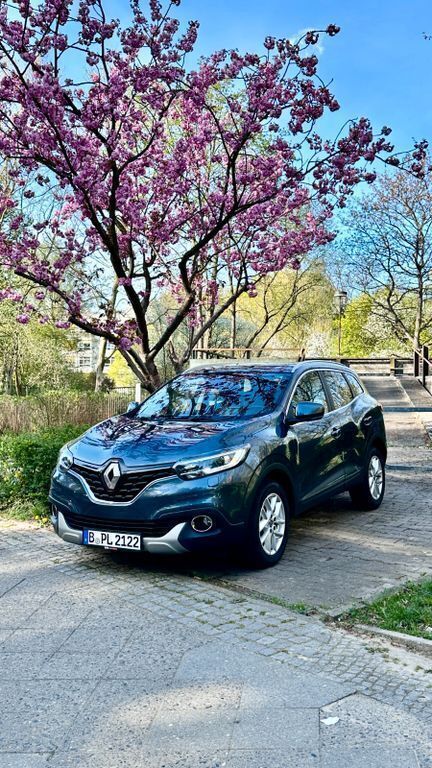 Grau Gebraucht 2016 Renault Kadjar XMOD SUV | 10.900 € (Guter Preis) - Bild 1/4