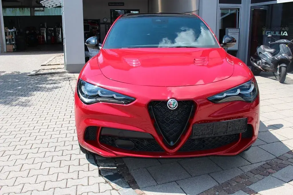Gebraucht Alfa Romeo Stelvio Quadrifoglio 519 PS (381 kW) 2024 Rot SUV