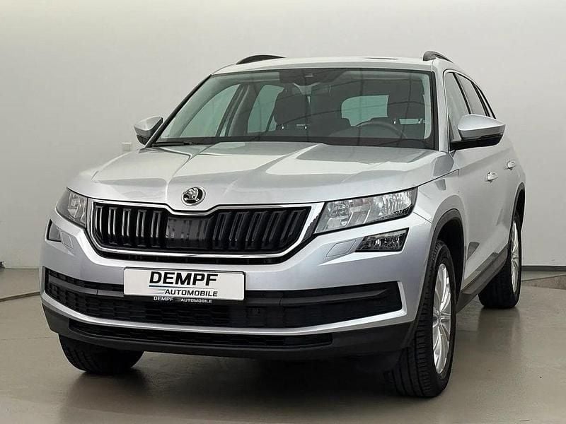 Silber Gebraucht 2017 Skoda Kodiaq Ambition SUV | 17.900 € (Fairer Preis) - Bild 1/4