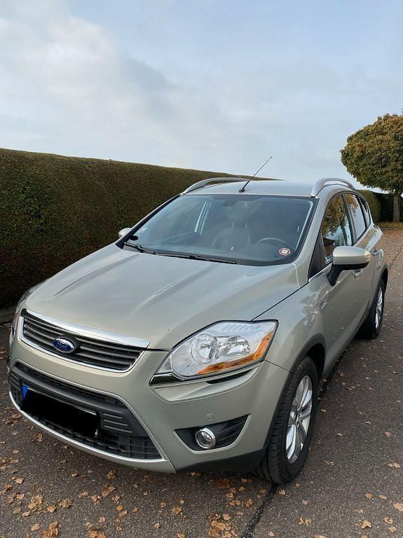 Gebraucht Ford Kuga Titanium 136 PS (100 kW) 2009 Grau SUV