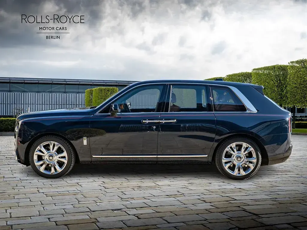 Gebraucht Rolls Royce Cullinan 571 PS (419 kW) 2025 Blau SUV