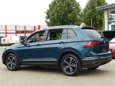 Gebraucht VW Tiguan United 150 PS (110 kW) 2021 Blau SUV