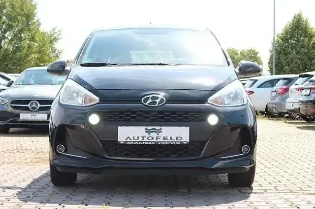 Gebraucht Hyundai i10 YES! 87 PS (63 kW) 2019 Schwarz Kleinwagen